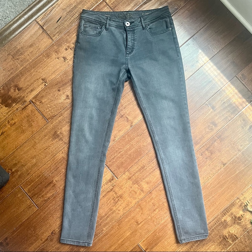 DL1961 Gray Florence Jeans Size 28